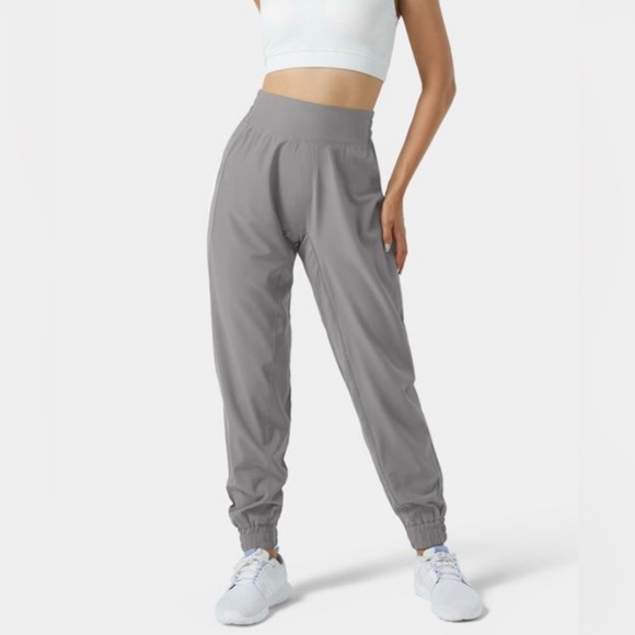 Halara Joggers - Picture 2 of 3